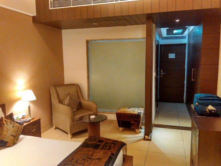 Aquamarine Hotel Chandigarh Review